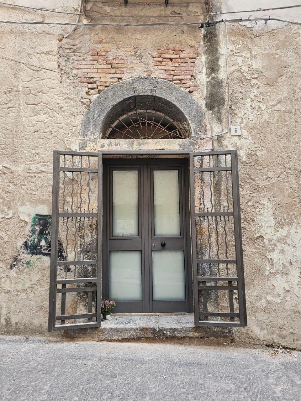 La Maison Bouganville Salerno Exteriör bild